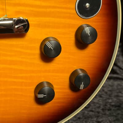 D'Angelico Deluxe Brighton Vintage Sunburst With Free Hard Case image 6