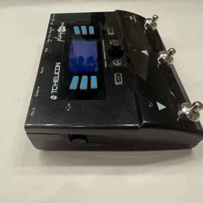 TC Helicon Voicelive Play Acoustic Vocal Multi Effect Processor Pedal + PSU image 4