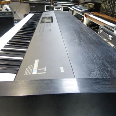 Korg T1 Workstation 88 weighted keys image 3