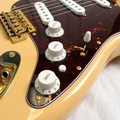 Fender Mexico Deluxe Player Stratocaster Honey Blonde image 9