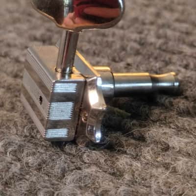 Ping Wells : Deluxe Double-Line Guitar Tuners, Butterbean Buttons image 7