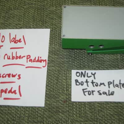 lite use Boss Bottom Plate for compact (regular) size) pedal (NO label, NO rubber padding, NO cut out for power jack, NO screws) metal, gray finish on both sides, from 2011, from Taiwan made Boss pedal - but can fit Japan made pedal (NO other items) image 15