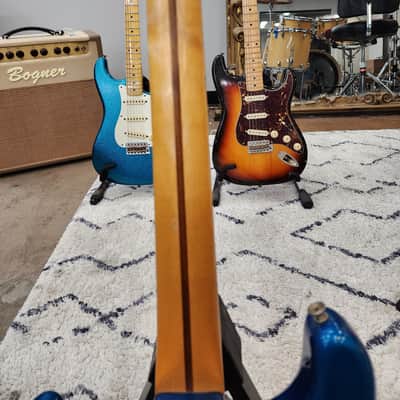 Fender American Vintage '57 Stratocaster - 1988 - Lake Placid Blue image 5