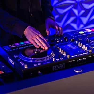 Headliner Malibu Portable DJ Booth (Black) image 7