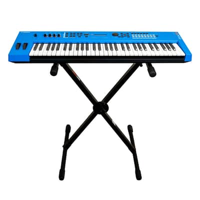 Pre-Owned Yamaha MX61 Music Synthesizer - Electric Blue | Used