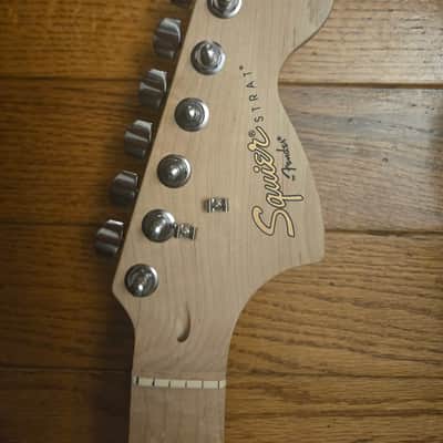 Squier 2010~ - Black image 3