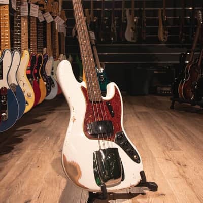 Fender 1961 Jazz Bass® Heavy Relic®, Rosewood Fingerboard, Aged Olympic White image 2