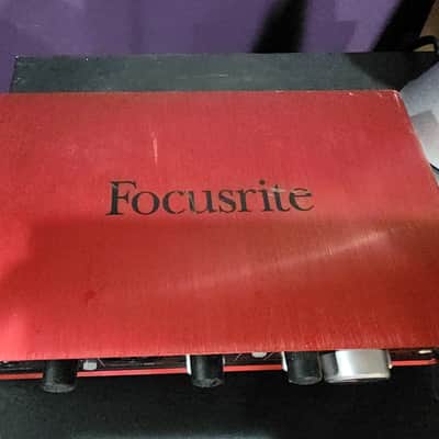 Focusrite Scarlett 2i4 USB 2.0 Audio Interface 2013 - 2016 - Red / Black image 3