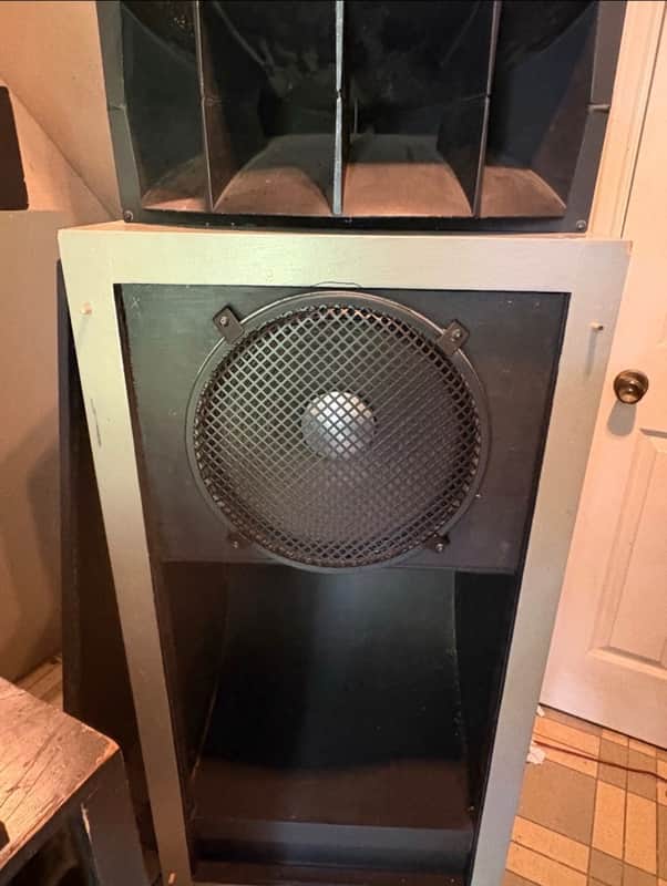JBL 4560