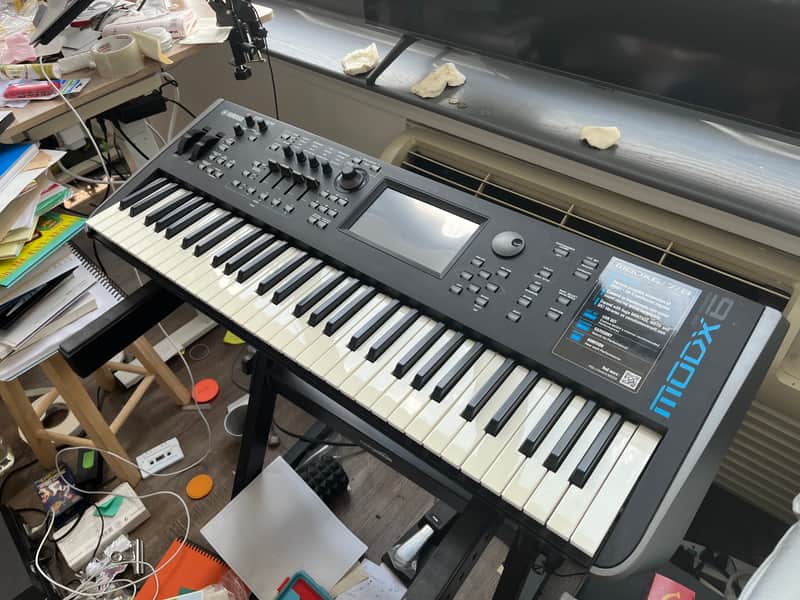 Yamaha MODX 6 2022 - great image 1