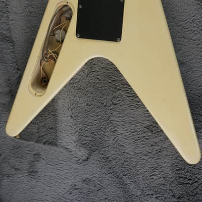 Fernandes/Burny BSV-70 The Function Flying V Short Scale image 14