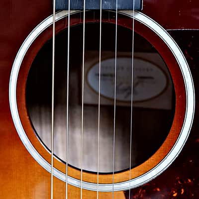 Taylor 210e Acoustic-Electric - Tobacco Sunburst w/ hard case image 9