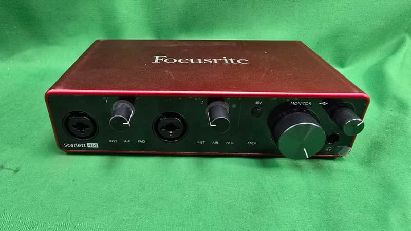 Focusrite Scarlett 4i4 3rd Gen USB Audio Interface - Red / Black Tested image 1