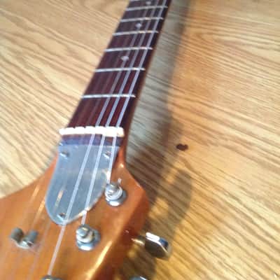 El Maya Stratocaster 70s 3 Tone Sunburst (with video) image 4
