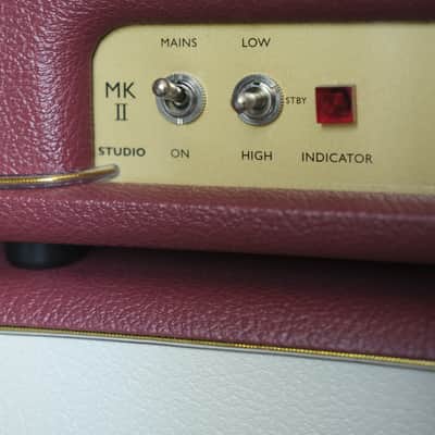 Marshall SV20 Maroon/Cream Levant image 2