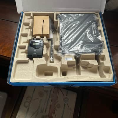 EW IEM G4 Wireless In-Ear Monitoring System (G band: 566-608 mhz) image 2