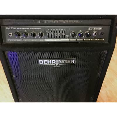 Used Behringer BXL3000 ULTRABASS 300w 115 Bass Combo Amplifier image 2