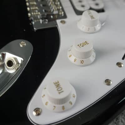 Donner Standard Series HSS Strat-Style Electric Guitar – Black – Gig Bag image 11