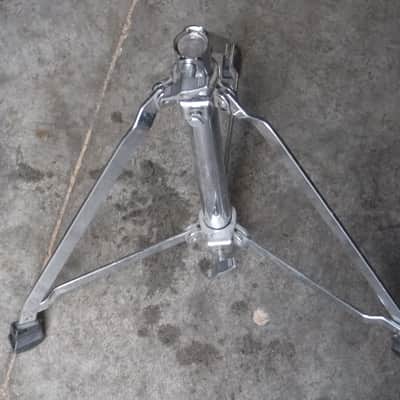 LUDWIG PEARL TAMA MAPEX OTHER. THRONE STAND BASE - CHROME image 3