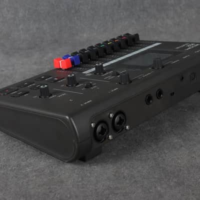 Zoom R12 Portable Multi-Track Recorder - 2nd Hand image 5