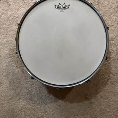 Mapex Pro-M 7-Ply Maple Snare Drum – Cherry Red Finish – Warm, Punchy Maple Tone image 3