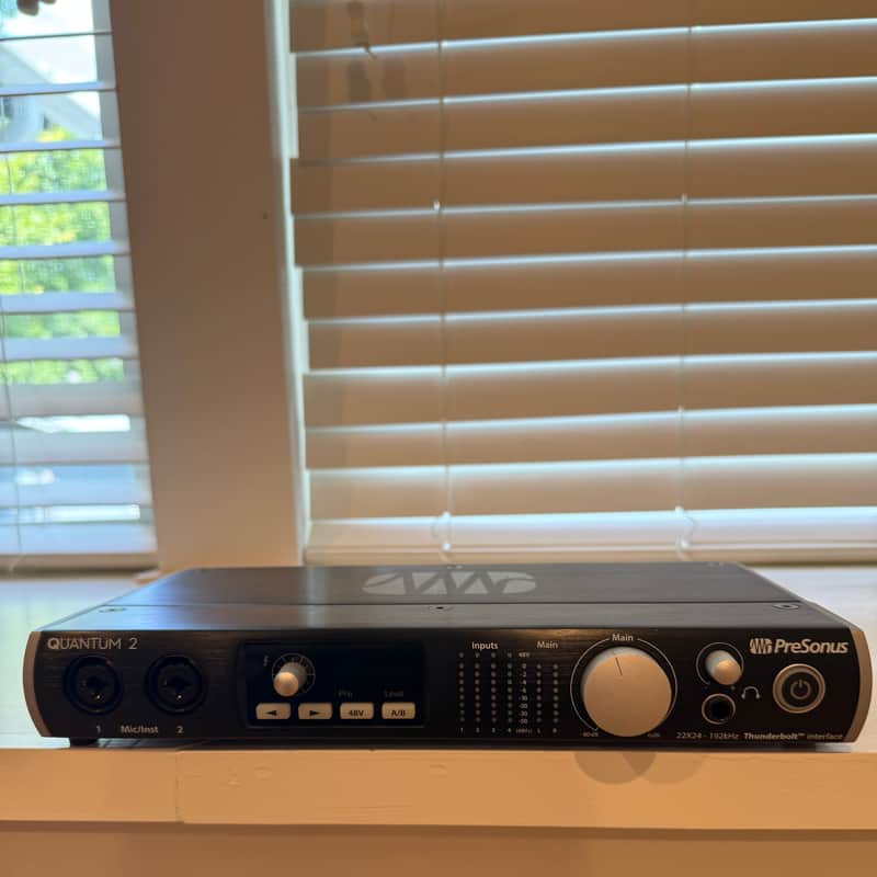 PreSonus Quantum 2 Thunderbolt Audio Interface 2010s - Black image 1