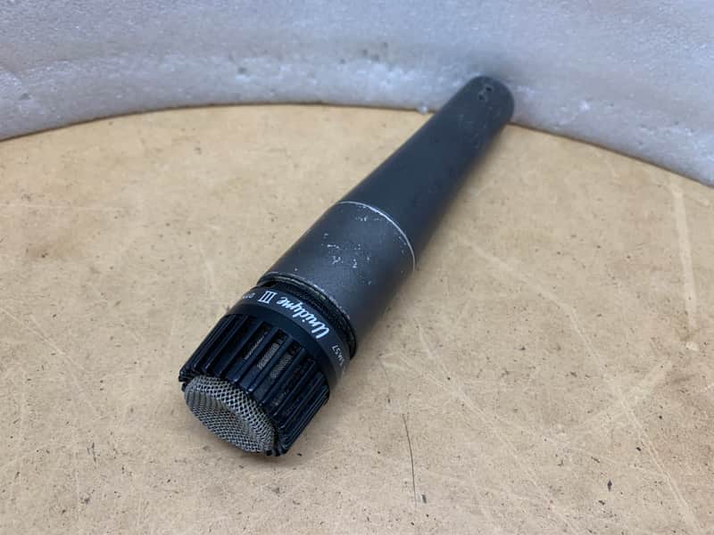 Shure Unidyne III SM57 Cardioid Dynamic Microphone