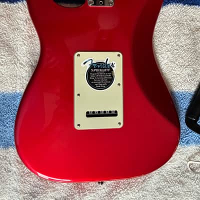 Fender American Deluxe Stratocaster with Rosewood Fretboard 2002 - 2003 - Chrome Red image 6