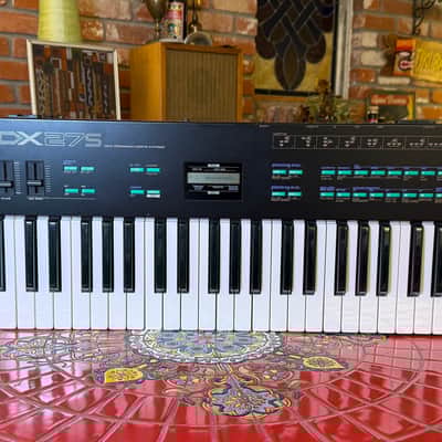 Yamaha DX27S FM 4OP Algorithm Synthesizer 1985 - Black