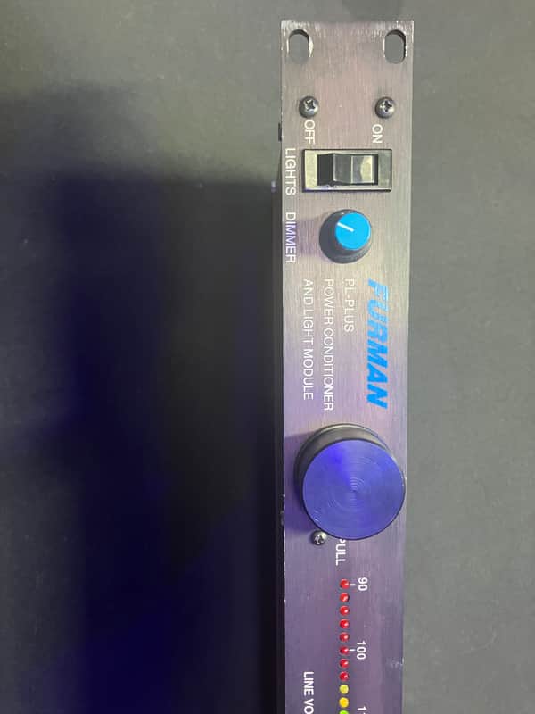 Furman pl-plus 2000's - black image 1