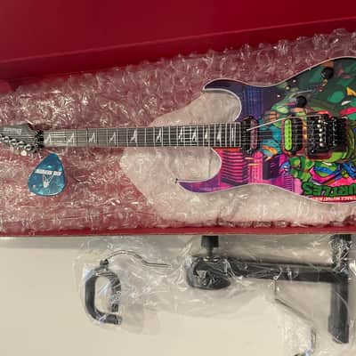 AXE HEAVEN Guitar Lot /Axe Heaven Shirt image 4