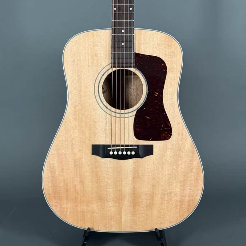 Guild 2024 USA D-40 Standard Natural Vintage Gloss Dreadnought Case 2024 - natur image 1