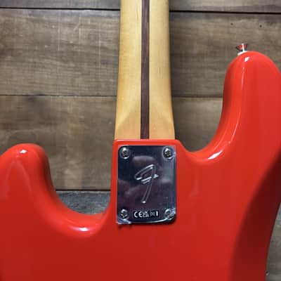 Fender Player II P-Bass RW Coral Red image 11