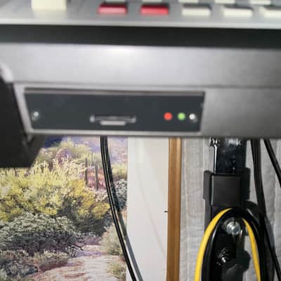 Akai MPC2000XL MIDI Production Center 2000 - 2005 - Grey image 2