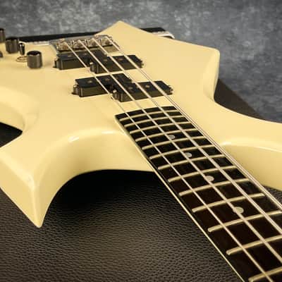 B.C. Rich Warlock Bass 1986 MIJ + Brand New Hardshell Case image 18