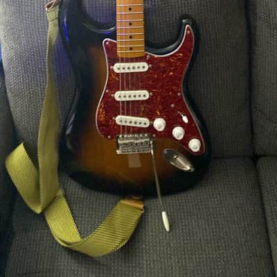 Squier Classic Vibe 50's Stratocaster 2 tone sunburst 2025 - 2 tone sunburst image 2