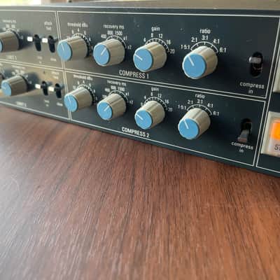 AMS Neve 33609/JD Stereo Compressor Limiter Original UK-Made image 3