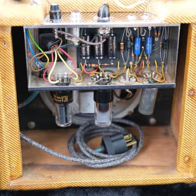 1961 Fender Champ 5F1 Tweed image 12