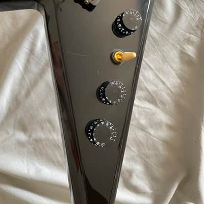 B.C. Rich V Lucky 8 2016 image 4