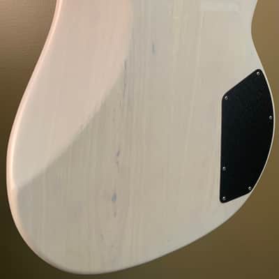 G&L L2000 1993 Bone White image 12