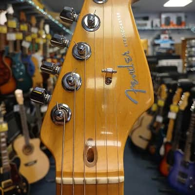 Fender American Deluxe Stratocaster Electric Guitar - Wine w/ HS Case image 5