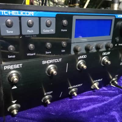 TC Helicon VOICELIVE 2 MULTI EFFECT PROCESSOR VOICE GUITAR LOOPER image 2
