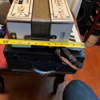 hohner student accordion. see details white image 15