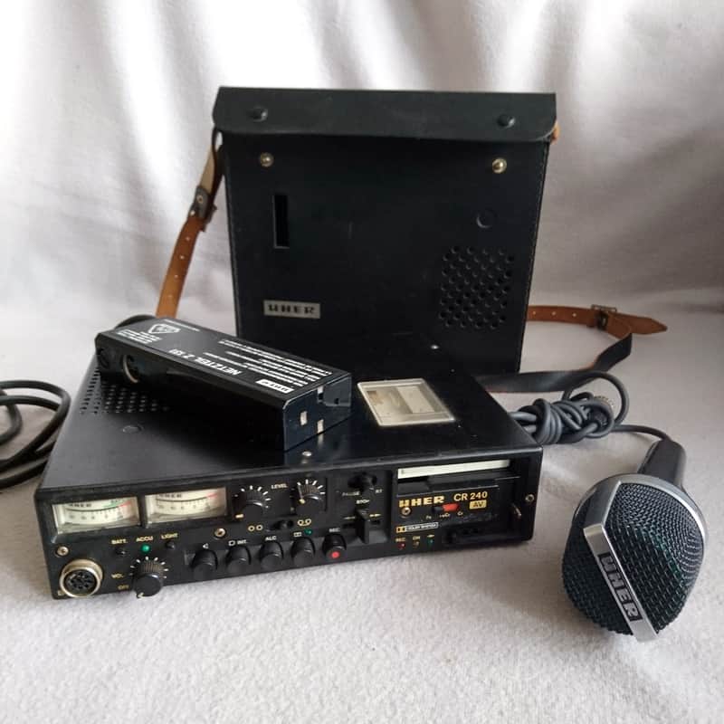Uher CR 240 Portable Cassette Tape Recorder / Riporter Magnetophon image 1