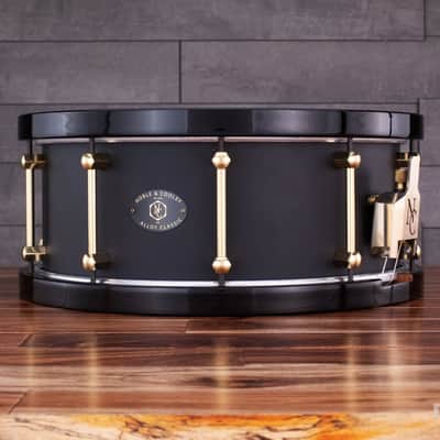 NOBLE & COOLEY 14 X 6 ALLOY CAST ALUMINIUM SNARE DRUM, BLACK WITH WOOD HOOPS image 3