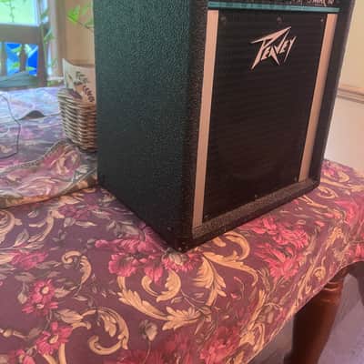 Peavey Minx 110 30 Watt Bass Guitar Combo Bass Amplification System Vintage USA image 7