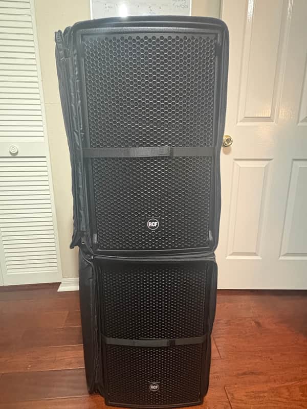 RCF NX 32-A PAIR 12" Powered Loudspeaker 2022 - Present - Black image 1