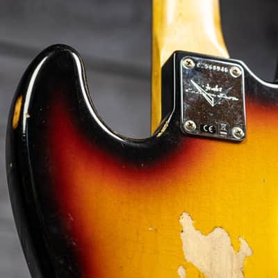 Fender '62 J Bass Relic - 3-Color Sunburst image 9