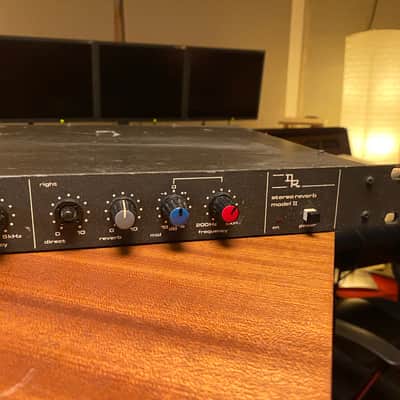 D&R Model 2 stereo Spring Reverb image 1