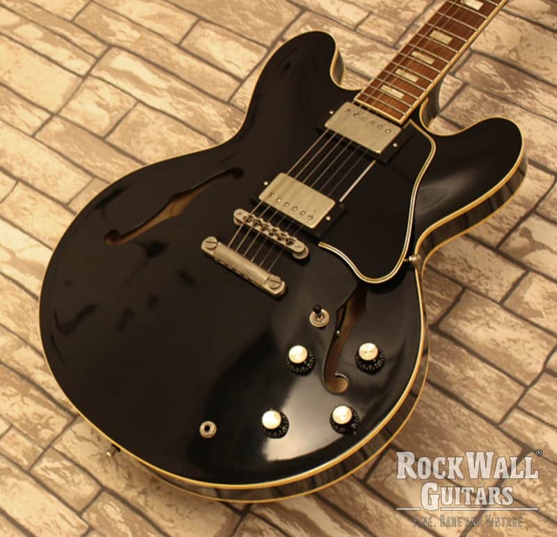Schwarz Cardinal  2022 - Black image 1